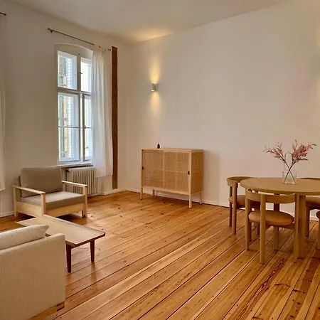 Stylish Flat In Prime Location דירה